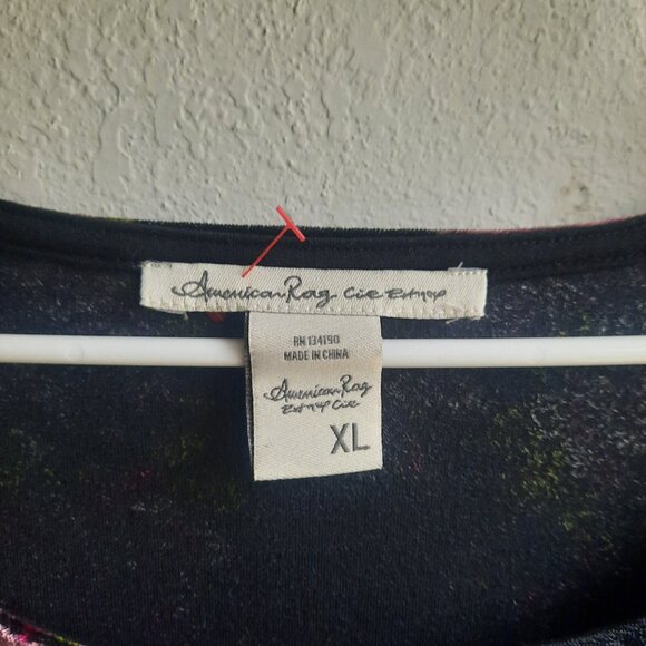 American Rag Cie Velour "Velvet" Floral Oversize Flowy Top, Black, Womens XL - Picture 3 of 5